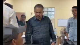 Baru-baru ini viral sebuah video yang menampilkan Kamaruddin Simanjuntak terlibat cekcok dengan pelaku pembacokan. 