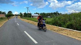 Menteri Pekerjaan Umum Dody Hanggodo menginisiasi kebijakan peningkatan penggunaan Aspal Buton sebagai bagian dari strategi untuk mengurangi ketergantungan impor sekaligus memperkuat ketahanan infrastruktur nasional.