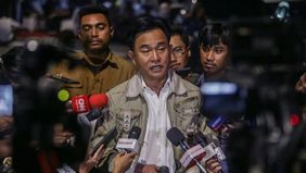 Yusril Ihza Mahendra baru saja dipanggil ke kediaman rumah Presiden terpilih Prabowo Subianto di Kertanegara, Jakarta Selatan, pada Senin sore, 14 Oktober 2024.