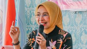 Istri eks bupati Cirebon akui tak pernah mendengar adanya kasus Vina di tahun 2016 lalu.