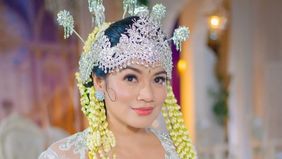 Nampaknya mereka akan membintangi sebuah sinetron terbarunya.