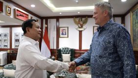 Menteri Pertahanan RI Prabowo Subianto menerima kunjungan Menteri Koordinator Bidang Perekonomian RI Airlangga Hartarto dan Sekretaris Jenderal Organisasi Kerja Sama dan Pembangunan Ekonomi