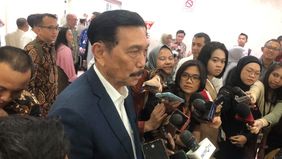 Menteri Koordinator Bidang Kemaritiman dan Investasi (Menko Marves) Luhut Binsar Pandjaitan buka suara soal tingginya harga tiket penerbangan yang dikeluhkan oleh banyak orang akhir-akhir ini.