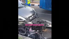Pengemudi motor mengalami luka berat 