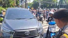 Pantau NTVNews.id di lokasi, kemacetan terjadi dari arah Menteng menuju Bundaran HI atau pun dari Taman Menteng menuju Kuningan dan juga dari Kuningan menuju Menteng.