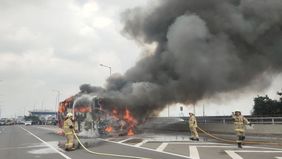 Bus itu terbakar di KM 02.400 Kelurahan Cipinang Cempedak, Kecamatan Jatinegara, Jakarta Timur,