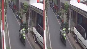 Kejadian mengejutkan terjadi di Jalan Kerto, Malang, Jawa Timur, pada Selasa, 12 Juni 2024. Aksi begal payudara yang dilakukan oleh seorang pria dengan mengenakan hoodie hitam dan mengendarai motor Beat berwarna hijau membuat warga sekitar dan netize