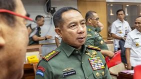 Panglima TNI Jenderal Agus Subiyanto mengatakan jika pihaknya telah menyiapkan tiga unit pesawat guna mengangkut warga Palestina ke Indonesia yang mengalami luka akibat perang.