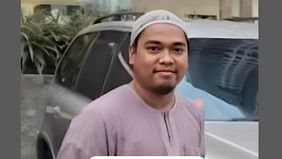 Seorang guru di salah satu pondok pesantren di Tangerang dilaporkan hilang. Hal tersebut disampaikan Ustaz Yusuf Mansur lewat unggahan akun Instagram pribadinya.