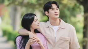 Kim Soo Hyun tak menyangka jika Jin BTS ikut nonton drama Queen of Tears pasca pulang wajib militer.