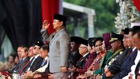 Presiden Joko Widodo akan melantik tiga wakil menteri baru, termasuk Thomas Djiwandono, keponakan Prabowo Subianto.