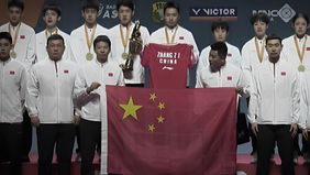  Kejuaraan Asia Junior Championship (AJC) 2024 telah resmi berakhir, dengan tim China keluar sebagai juara umum. Namun, kemenangan ini diwarnai dengan kesedihan mendalam atas meninggalnya pebulutangkis muda berbakat, Zhang Zhi Jie, yang wafat.