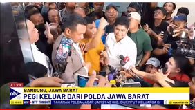 Detik-detik Pegi Setiawan meninggalkan kantor Polda Jawa Barat.