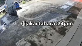 Supriyadi mengaku menyewa bajaj untuk mencari nafkah.