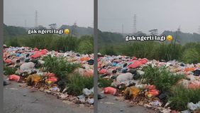 Sampah nampak berserakan di beberapa tanah kosong dan jalan.