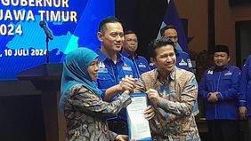 Partai Demokrat secara resmi mengusung pasangan Khofifah Indar Parawansa-Emil Dardak di Pilgub Jatim 2024. 