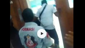 Ada dua orang yang ditangkap dalam kasus penganiayaan terhadap wartawan.