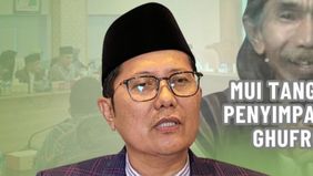 Ketua MUI Bidang Dakwah dan Ukhuwah, KH M Cholil Nafis, mengecam kebijakan dugaan larangan hijab bagi Paskibraka 2024, dianggap tidak Pancasilais dan menghancurkan kebebasan beragama.