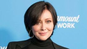 Shannen Doherty meninggal dunia pada 13 Juli 2024 karena kanker payudara stadium 4.