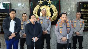 Ketua Steering Committee (SC) Piala Presiden 2024, Maruarar Sirait (Ara) menggelar rapat koordinasi dengan Ketua Umum PSSI dan Kapolri Jenderal Listyo Sigit Prabowo, perihal gelaran ajang pramusim Liga 1 itu.