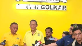 Sekretaris Jenderal (Sekjen) DPP Partai Golkar, Lodewijk F Paulus, menyatakan bahwa keputusan mengenai pencalonan Jusuf Hamka s