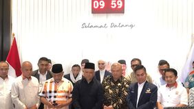 Anak dari mantan Presiden BJ Habibie, Ilham Akbar Habibie mengunjungi kantor pusat Partai Keadilan Sejahtera (PKS)