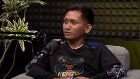 Pegi Setiawan mengungkapkan pengalaman pertamanya ditahan di Polda Jabar, awalnya dituduh sebagai pembunuh dan mendapatkan bully, namun kemudian menerima dukungan dan permintaan maaf.