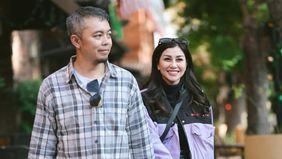 Adik kandung Raffi Ahmad, Nisya Ahmad baru-baru ini melayangkan gugatan cerai terhadap sang suami. Padahal, Nisya telah menikah dengan sang suami yang bernama Andika Rosadi selama 15 tahun dan bahkan keduanya sudah dikaruniai beberapa orang anak. 