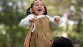 Mendidik anak yang bandel atau sulit diatur bisa menjadi tantangan tersendiri bagi orang tua. Namun, dengan pendekatan yang tepat, Anda dapat membantu mereka menjadi lebih disiplin dan bertanggung jawab.