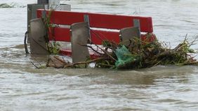 Badai dahsyat terjadi di Filipina utara hari Selasa setelah menyebabkan sedikitnya 14 orang tewas akibat tanah longsor, banjir, dan sungai yang meluap.