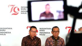 Menteri Sekretaris Negara (Mensesneg) Pratikno mengungkapkan bahwa tidak semua menteri dalam Kabinet Indonesia Maju akan menghadiri Upacara Peringatan Detik-Detik Proklamasi di Ibu Kota Nusantara (IKN), Kalimantan Timur, pada Sabtu, 17 Agustus 2024.