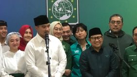 Ketua Umum Partai Solidaritas Indonesia (PSI), Kaesang Pangarep, bersama rombongan pengurus PSI mengunjungi Kantor DPP Partai Kebangkitan Bangsa (PKB)