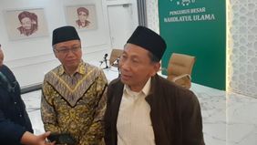 Mantan politikus PKB Effendy Choirie, menyambangi Pengurus Besar Nahdlatul Ulama (PBNU) di Jakarta siang hari ini Rabu, 7 Agustus 2024.