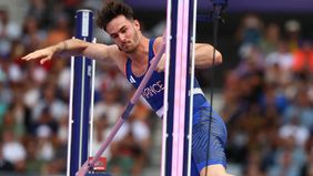 Salah satu atlet Olimpiade Paris 2024 yang bernama Anthony Ammirati, dilaporkan menerima tawaran untuk bermain dalam sebuah situs film dewasa alias porno. Menariknya, ia mendapatkan tawaran bayaran yang sangat menggiurkan per jamnya.