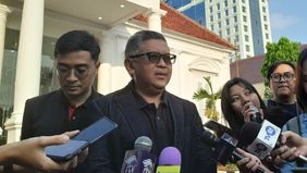 Sekjen PDIP Hasto Kristiyanto bicara soal peluang partainya gabung pemerintahan Prabowo Subianto dan Gibran Rakabuming Raka