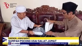 Saka Tatal Siap Melaksanakan Sumpah Pocong di Padepokan Agung Amparan Jati, Cirebon, Jawa Barat.
