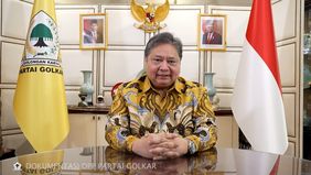 Ketua Dewan Pakar DPP Partai Golkar Agung Laksono menegaskan bahwa Airlangga Hartarto mengundurkan diri sebagai ketua umum partai bukan karena ada tekanan dari internal partai. Agung menyebut keputusan Airlangga itu, yang diumumkan di Jakarta, Minggu