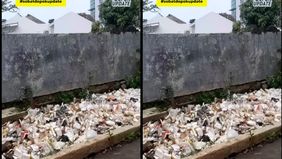 Sampah plastik dan lainnya.