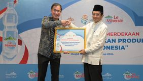 Masjid Istiqlal kini secara resmi menggandeng Le Minerale berkolaborasi untuk mendukung kemajuan produk asli milik Indonesia. Peresmian kolaborasi ini disepakati oleh kedua belah pihak dalam penandatanganan nota kesepahaman (MOU) yang dilaksanakan di