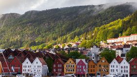 Norwegia mulai mengambil langkah konkret untuk menghadapi tantangan akibat lonjakan jumlah wisatawan. 