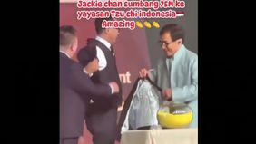 Kedatangan Jackie Chan ke Indonesia membuat heboh publik 