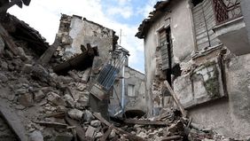 Gempa bumi berkekuatan magnitudo 7,1 mengguncang wilayah barat daya Jepang pada Selasa, 28 Juli 2026, sore waktu setempat. Guncangan tersebut sempat memicu peringatan tsunami di Laut Ariake dan Laut Yatsushiro sebelum akhirnya dicabut.