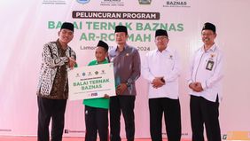 Badan Amil Zakat Nasional (BAZNAS) RI meluncurkan program Balai Ternak di Desa Giri, Kecamatan Ngimbang, Kabupaten Lamongan, Provinsi Jawa Timur, Kamis (16/8/2024).