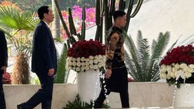 Menteri Koordinator Bidang Kemaritiman dan Investasi, Luhut Binsar Pandjaitan, tiba di Gedung Nusantara, Kompleks Parlemen, Senayan, Jakarta, pada Jumat pagi. Luhut datang pukul 08.08 WIB, langsung menuju pintu masuk Gedung Nusantara, mengikuti mobil