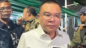  Ketua Harian DPP Partai Gerindra, Sufmi Dasco Ahmad, memberikan tanggapan terkait kabar pembentukan Kementerian Penerimaan Negara dalam kabinet Presiden Terpilih Prabowo Subianto.