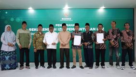 Penandatanganan Pakta Integritas kepada tiga Lembaga Amil Zakat (LAZ), guna memperkuat ekosistem zakat di Indonesia. 