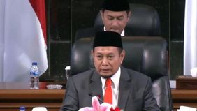 Achmad Yani dari partai PKS dan Jhonny Simanjuntak dari PDI Perjuangan ditunjuk sebagai pimpinan sementara DPRD DKI Jakarta.