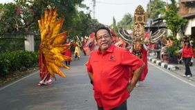 Rano Karno, aktor dan politisi, dikabarkan akan berpasangan dengan Anies Baswedan dalam pemilihan Gubernur DKI Jakarta.