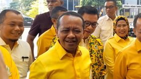 Ketua Umum Partai Golkar Bahlil Lahadalia menegaskan bahwa dukungan partainya kepada Airin Rachmi Diany dan Ade Sumardi di Pilgub Banten tidak dipengaruhi oleh pidato lainnya, dan berbasis pada komunikasi politik yang baik.