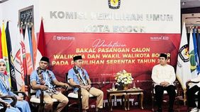 KPU Kota Bogor menerima pendaftaran Dedie Rachim dan Jenal Mutaqin sebagai pasangan calon Wali Kota dan Wakil Wali Kota pada Pilkada 2024.